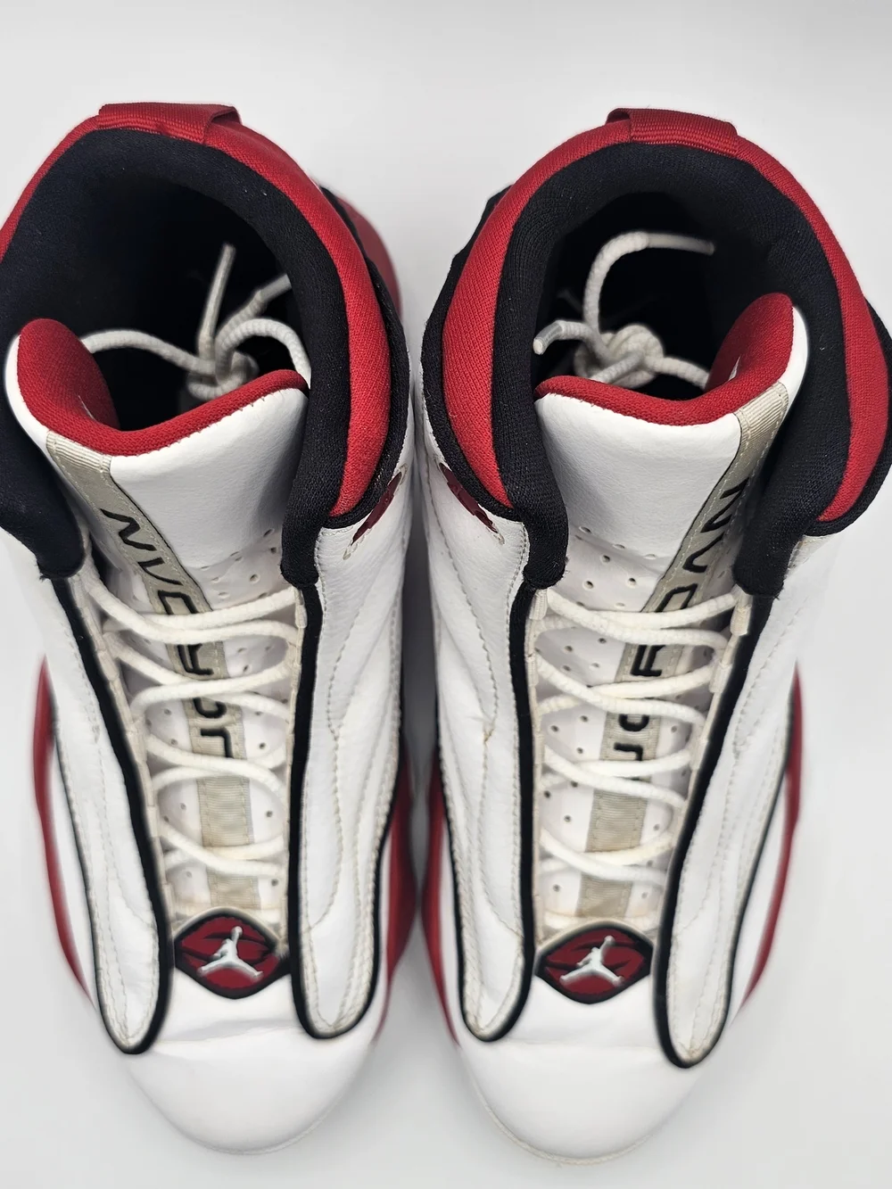 Jordan Strong White/Red Basketball Shoes 5.5Y